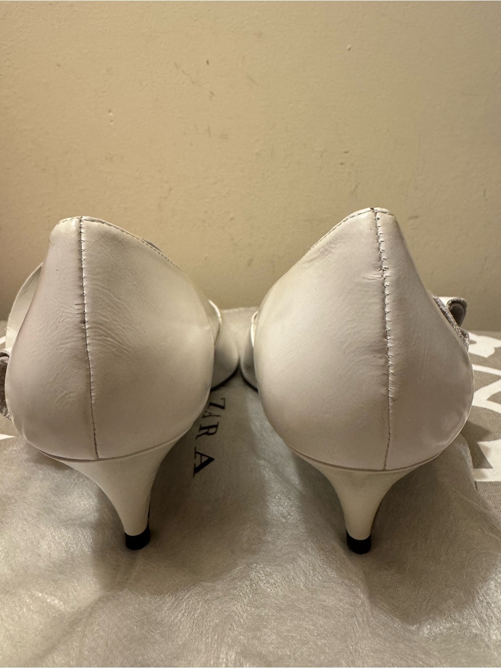 Zara White Pointed Ruffle Statement Pump Heels Size 38 NWOT - Picture 5 of 9